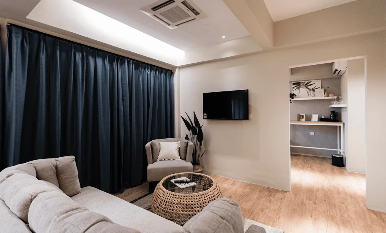 Urban-Living-Penthouse-Suite-1300×785